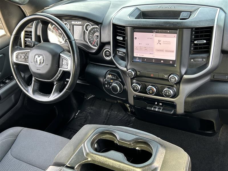 RAM 1500 Big Horn Quad Cab 4WD 2022