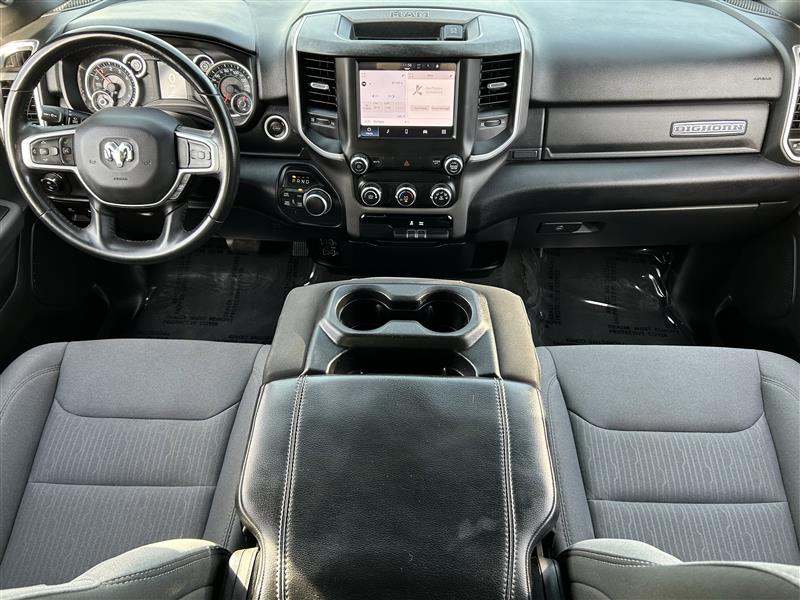 RAM 1500 Big Horn Quad Cab 4WD 2022