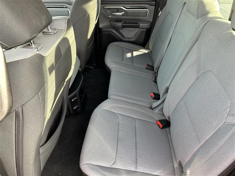 RAM 1500 Big Horn Quad Cab 4WD 2022