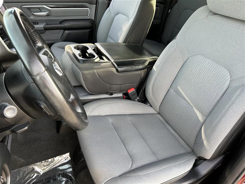 RAM 1500 Big Horn Quad Cab 4WD 2022