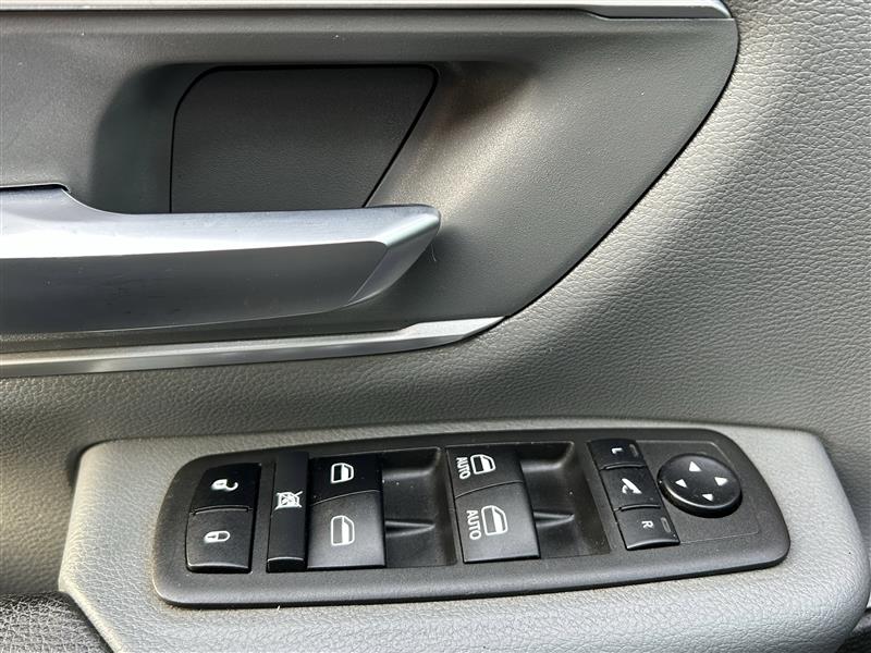 RAM 1500 Big Horn Quad Cab 4WD 2022