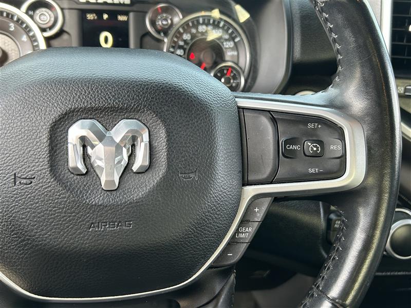 RAM 1500 Big Horn Quad Cab 4WD 2022