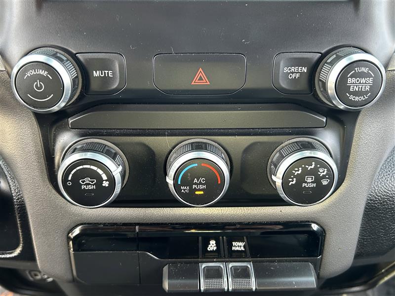 RAM 1500 Big Horn Quad Cab 4WD 2022