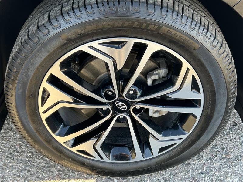 Hyundai Santa Fe SEL 2.0T w/Convenience and Premium Packages 2020