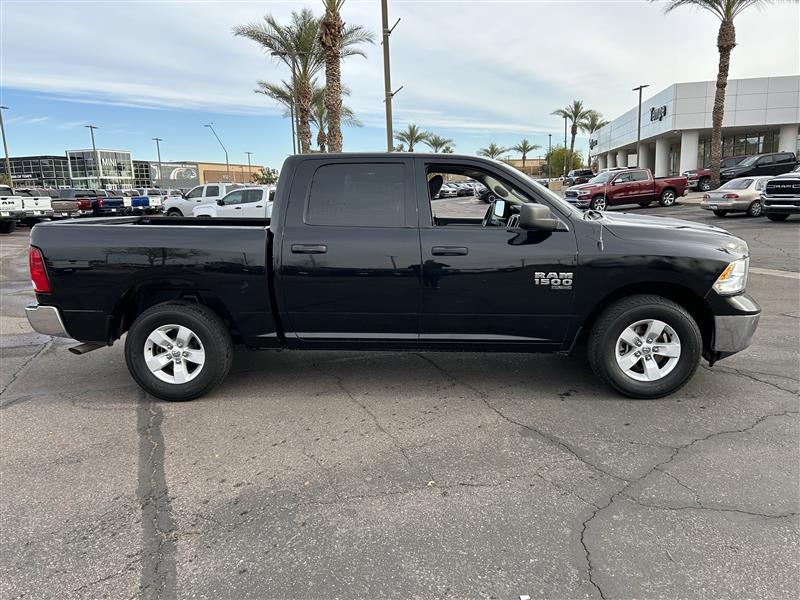 RAM 1500 Classic Tradesman Crew Cab SWB 2WD 2022