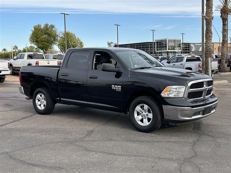 RAM 1500 Classic Tradesman Crew Cab SWB 2WD 2022