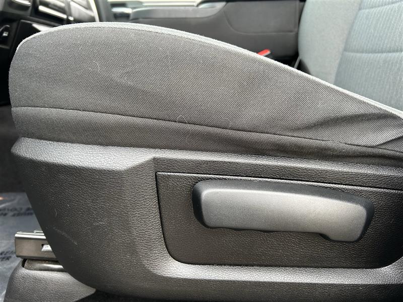 RAM 1500 Classic Tradesman Crew Cab SWB 2WD 2022