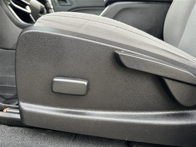 GMC Canyon Base Truck Crew Cab 2WD Long Box 2019