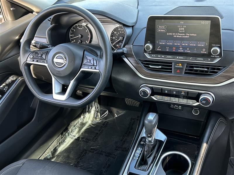 Nissan Altima 2.5 SV 2023