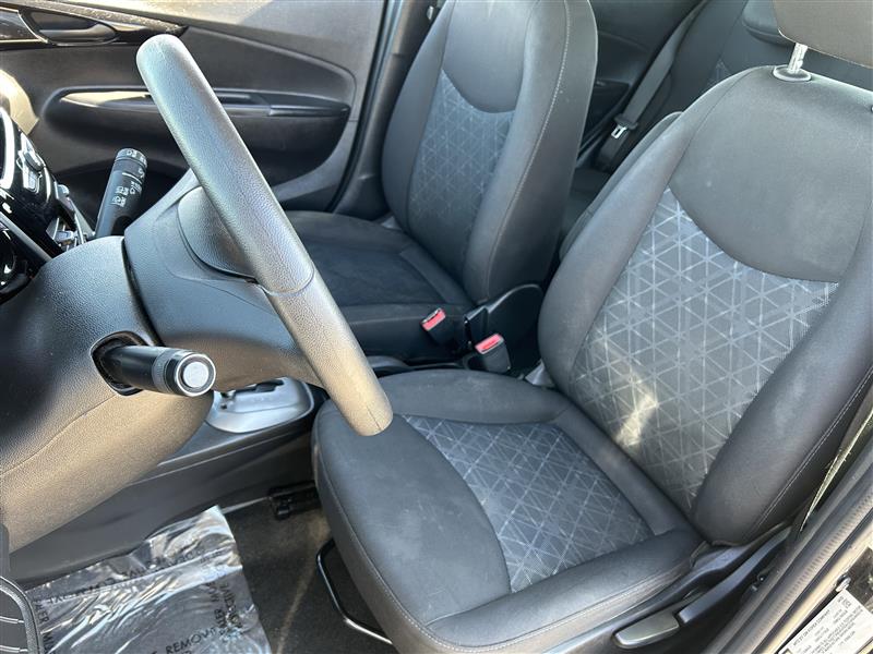 Chevrolet Spark 1LT CVT 2022