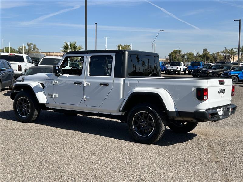 Jeep Gladiator Overland 2023