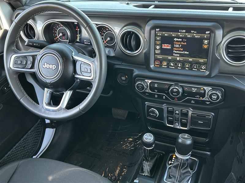 Jeep Gladiator Overland 2023