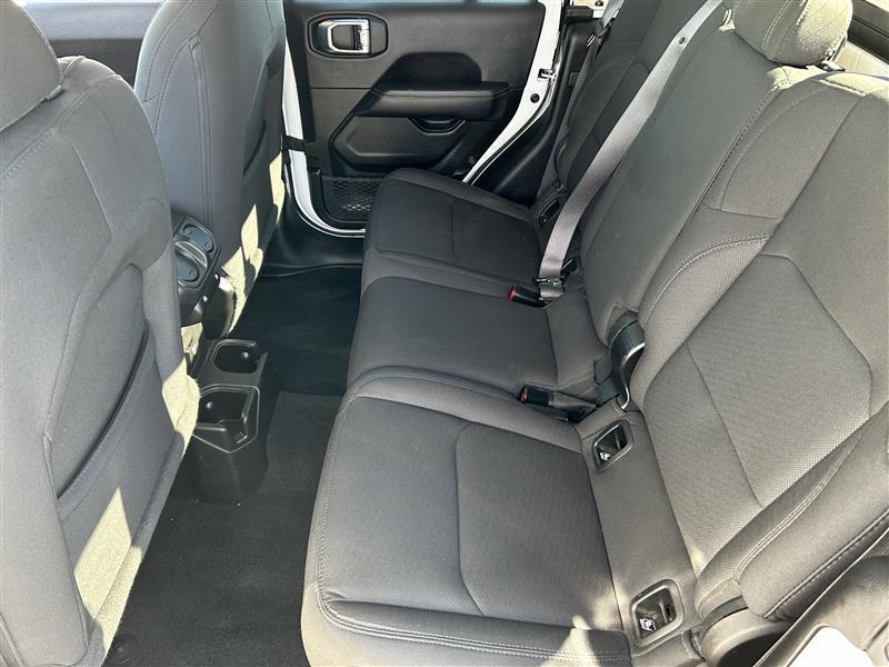 Jeep Gladiator Overland 2023