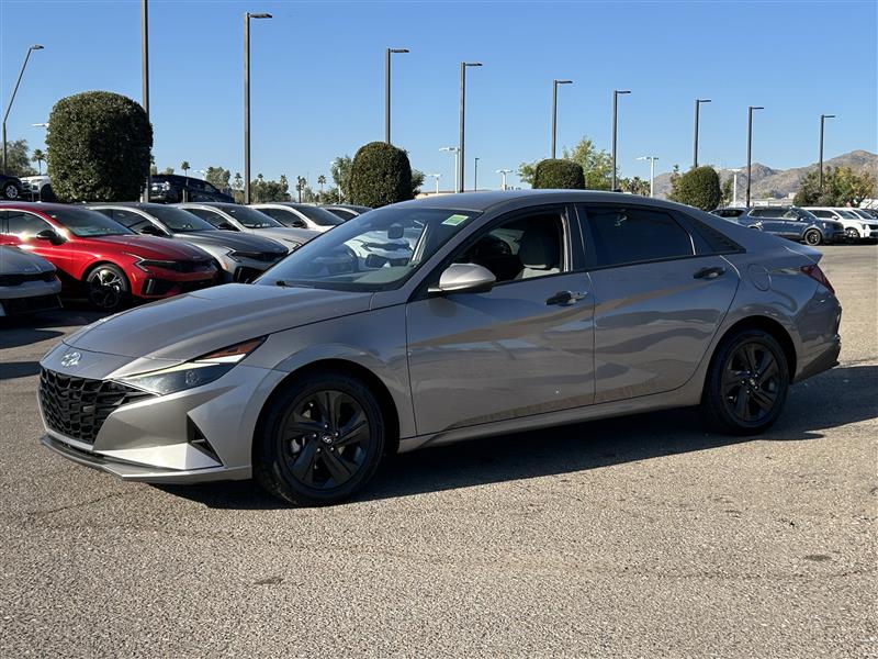 Hyundai Elantra SEL 2022