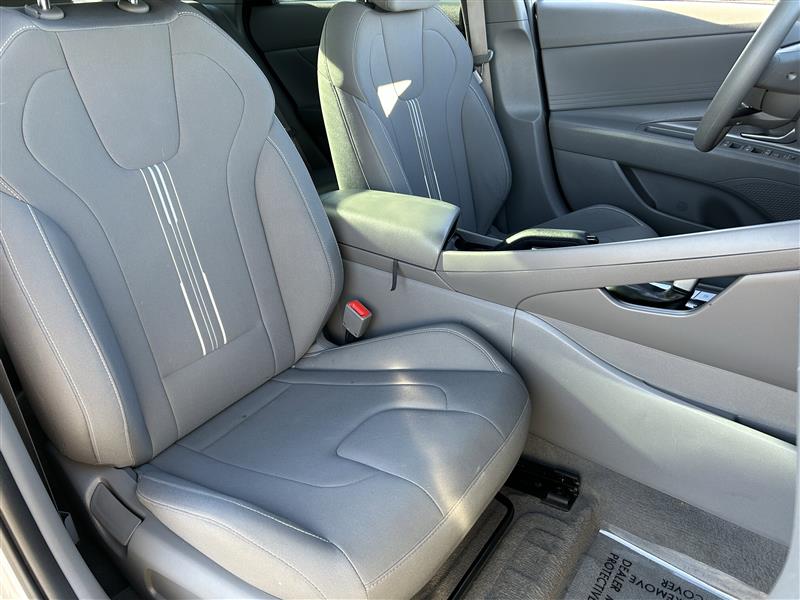 Hyundai Elantra SEL 2022