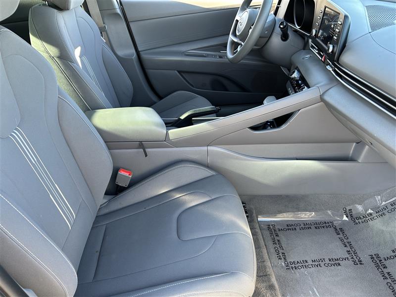 Hyundai Elantra SEL 2022