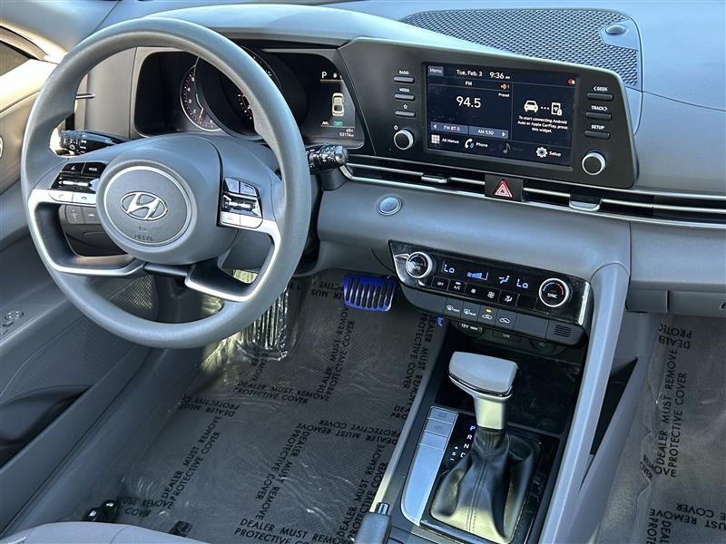 Hyundai Elantra SEL 2022