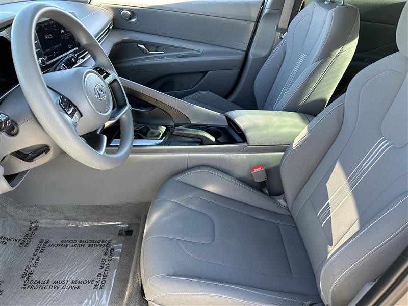 Hyundai Elantra SEL 2022