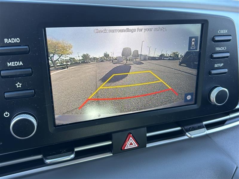 Hyundai Elantra SEL 2022