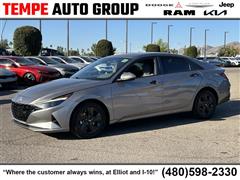 2022 Hyundai Elantra 