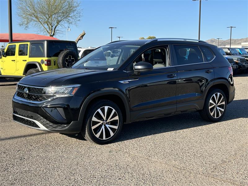 Volkswagen Taos SE 2024