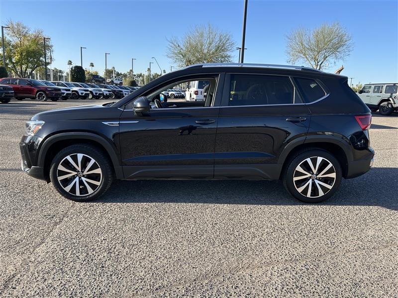 Volkswagen Taos SE 2024