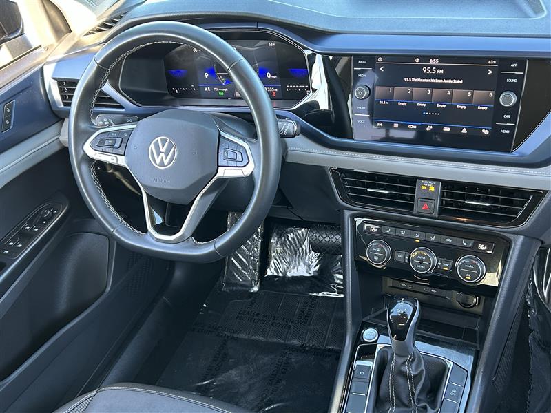 Volkswagen Taos SE 2024