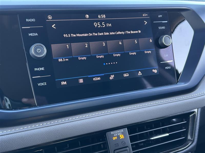 Volkswagen Taos SE 2024