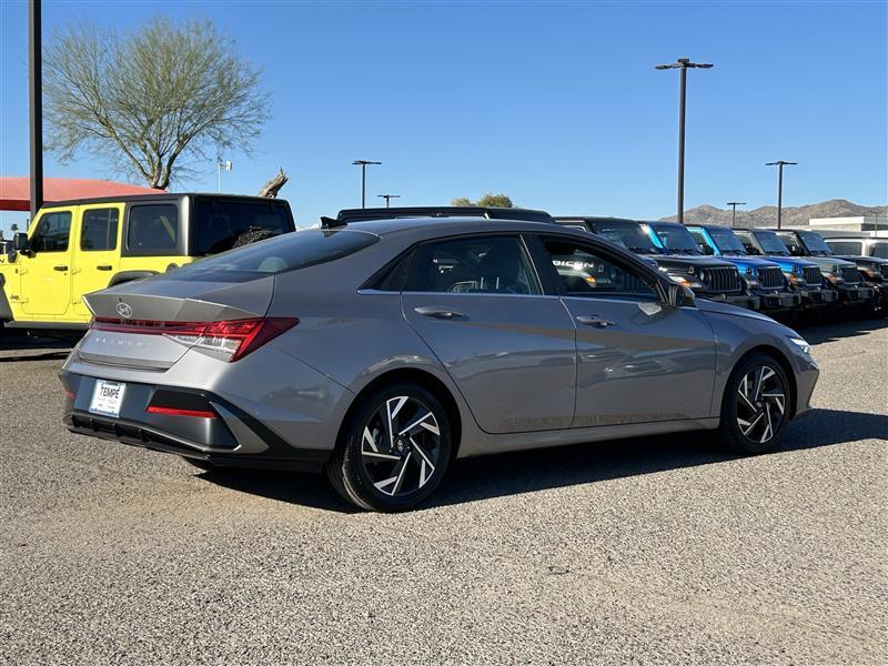 Hyundai Elantra SEL Convenience 2025