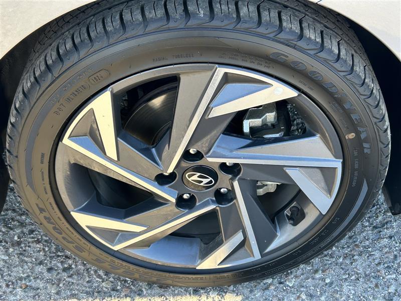 Hyundai Elantra SEL Convenience 2025