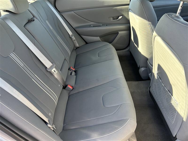 Hyundai Elantra SEL Convenience 2025