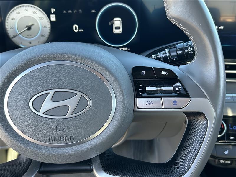 Hyundai Elantra SEL Convenience 2025