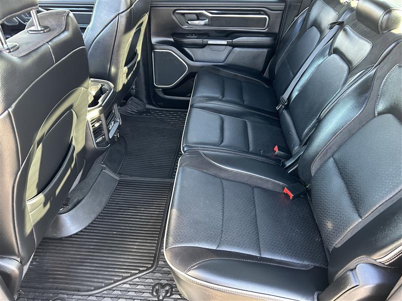 RAM 1500 Laramie Crew Cab SWB 2WD 2022