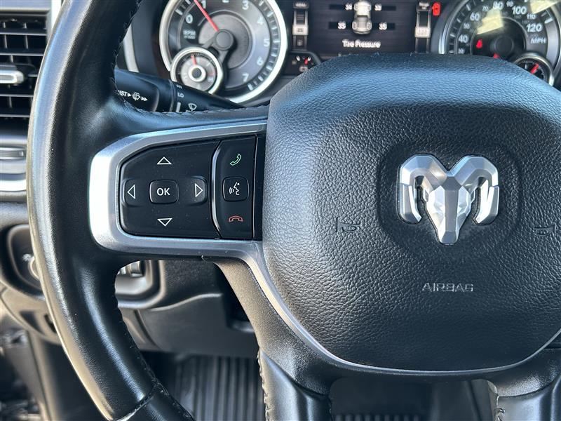 RAM 1500 Laramie Crew Cab SWB 2WD 2022