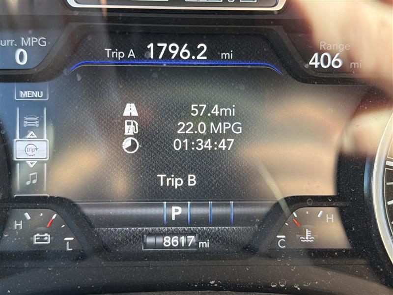 RAM 1500 Laramie Crew Cab SWB 4WD 2025