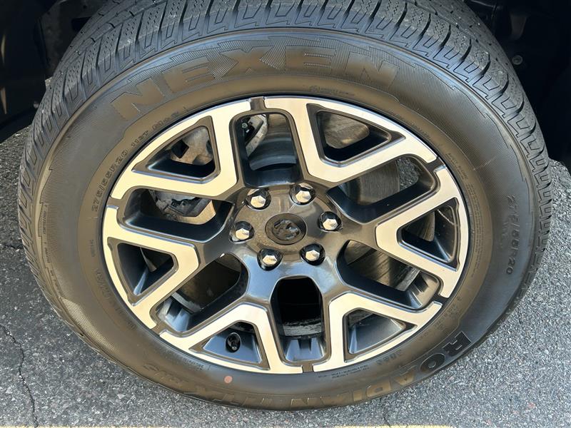 RAM 1500 Laramie Crew Cab SWB 4WD 2025