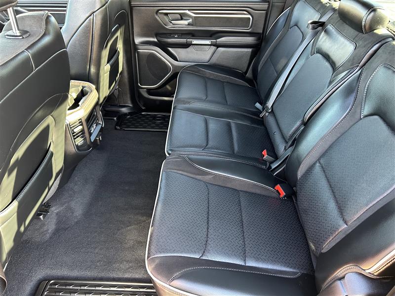 RAM 1500 Laramie Crew Cab SWB 4WD 2025