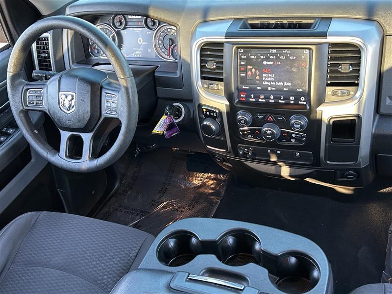 RAM 1500 Classic Tradesman Crew Cab SWB 2WD 2019