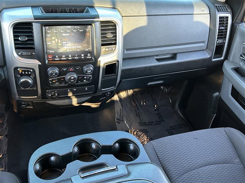 RAM 1500 Classic Tradesman Crew Cab SWB 2WD 2019