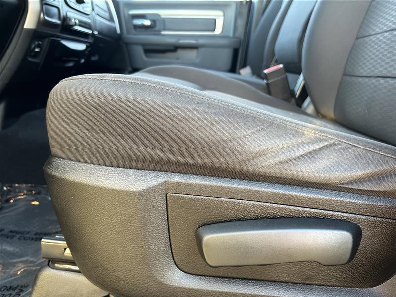 RAM 1500 Classic Tradesman Crew Cab SWB 2WD 2019