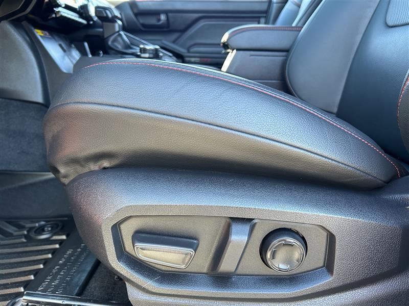 Toyota Tacoma Double Cab 4WD 2024