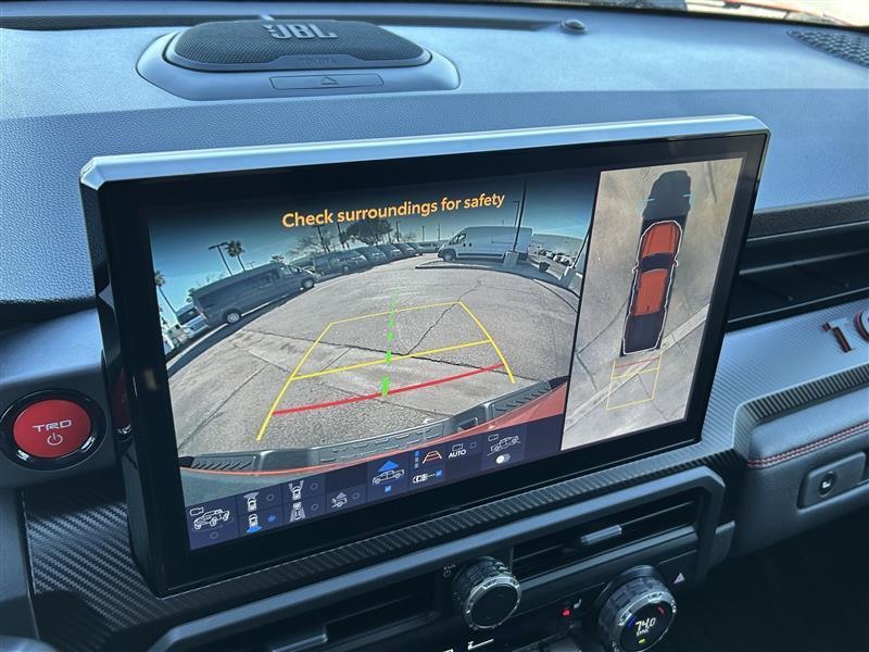 Toyota Tacoma Double Cab 4WD 2024