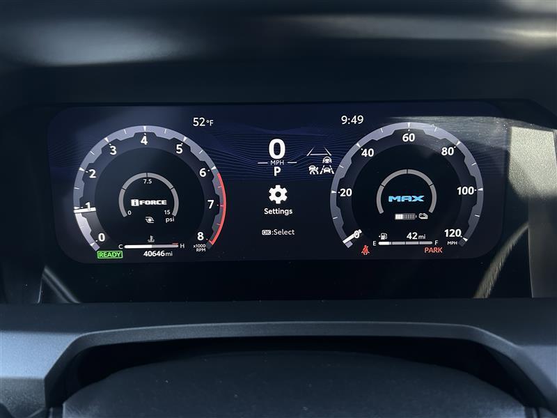 Toyota Tacoma Double Cab 4WD 2024