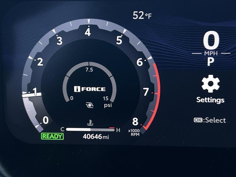 Toyota Tacoma Double Cab 4WD 2024