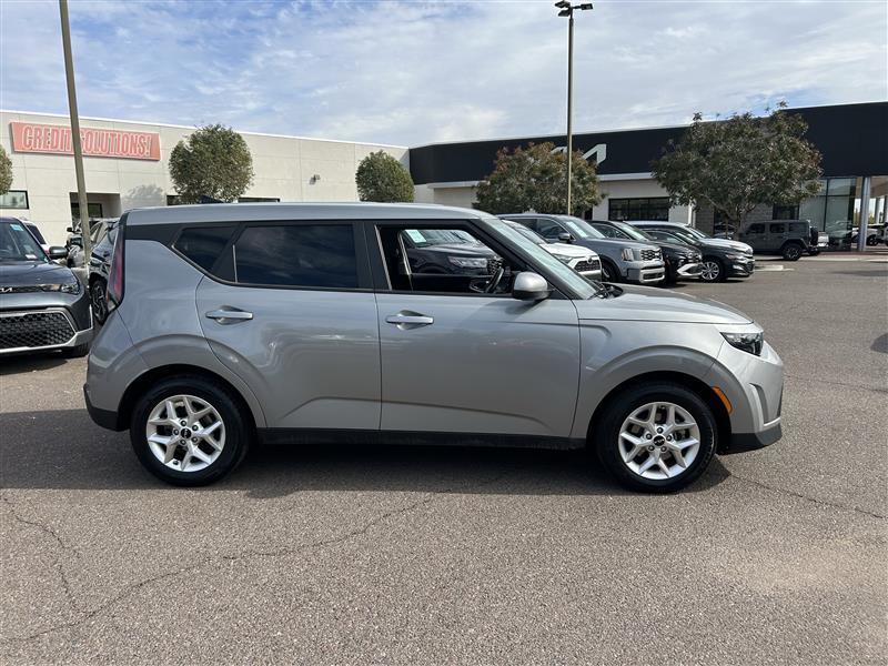 Kia Soul LX CVT 2023