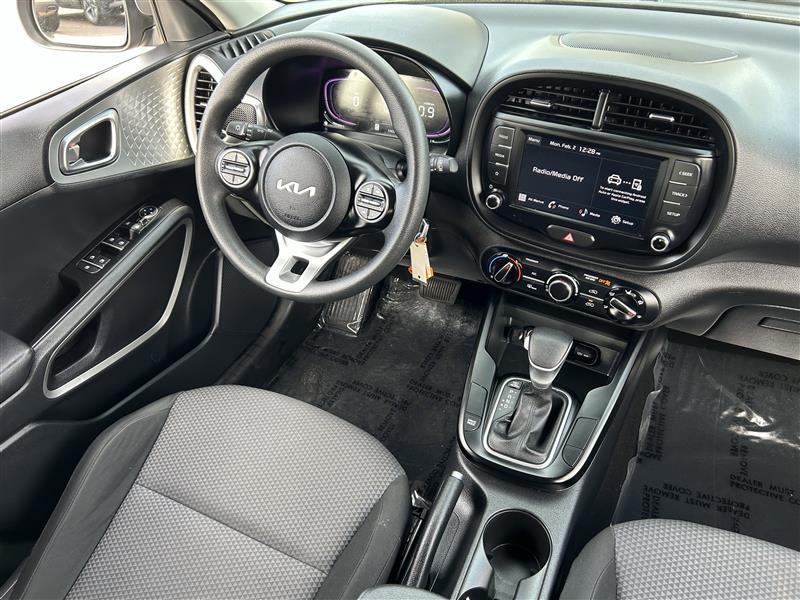 Kia Soul LX CVT 2023