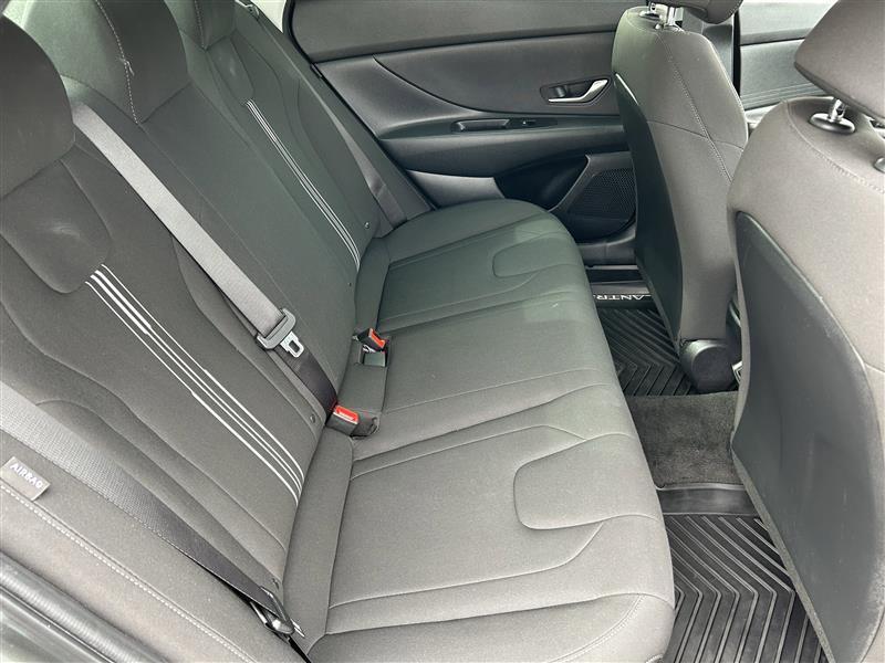 Hyundai Elantra SEL 2024