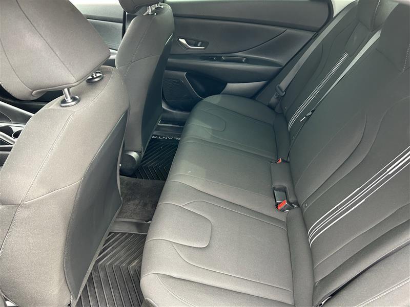 Hyundai Elantra SEL 2024