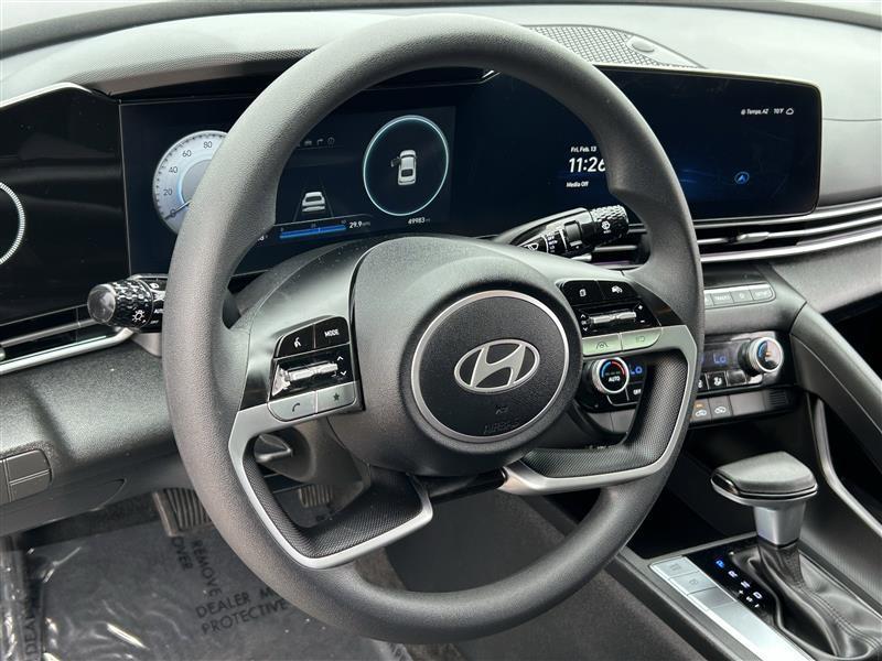 Hyundai Elantra SEL 2024