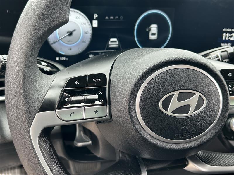 Hyundai Elantra SEL 2024